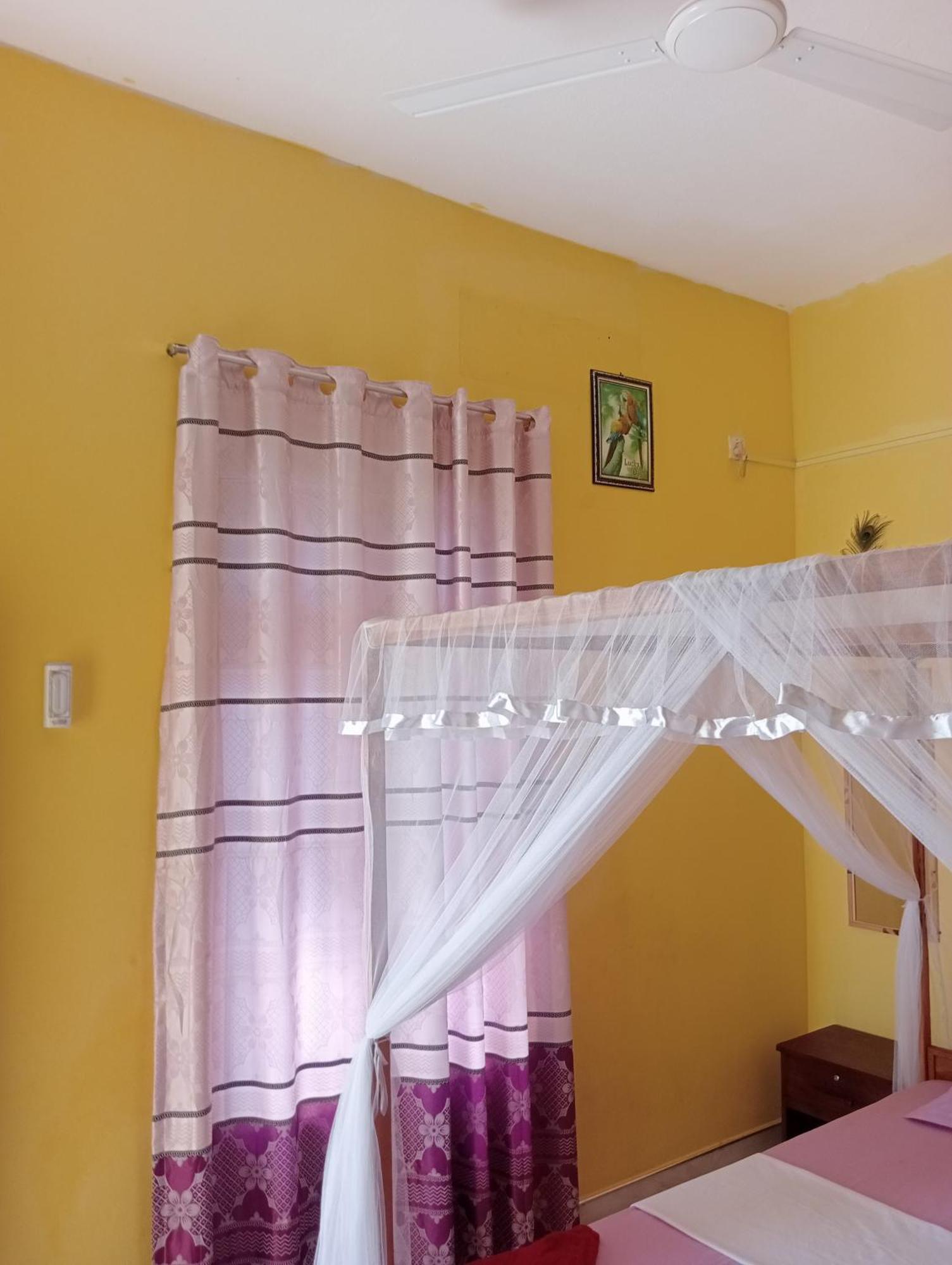 Benzai Surf Apartamento Baía de Arugam Quarto foto